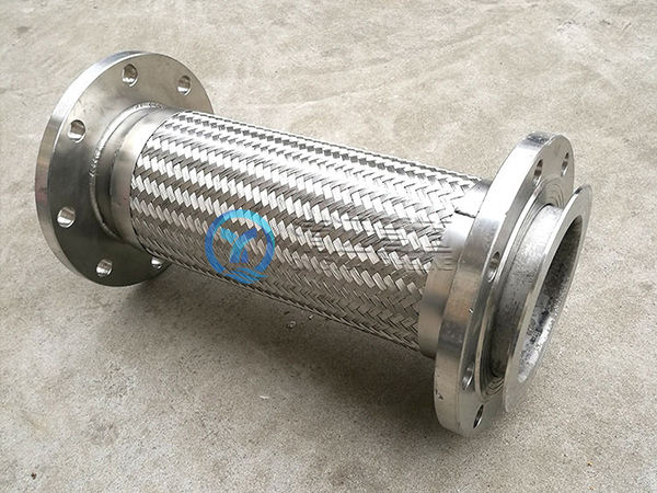 不鏽鋼法蘭（lán）金屬軟（ruǎn）管